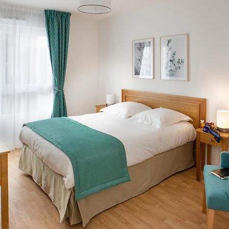 Domitys - Galilee Aparthotel Cergy Bagian luar foto
