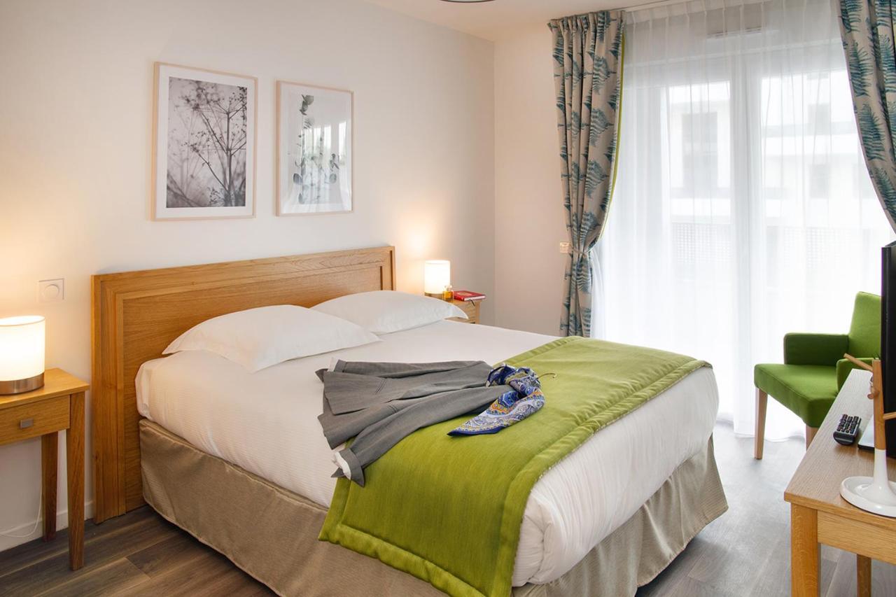 Domitys - Galilee Aparthotel Cergy Bagian luar foto