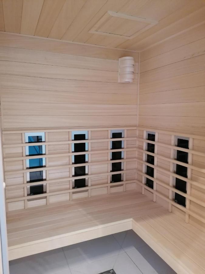 Domitys - Galilee Aparthotel Cergy Bagian luar foto